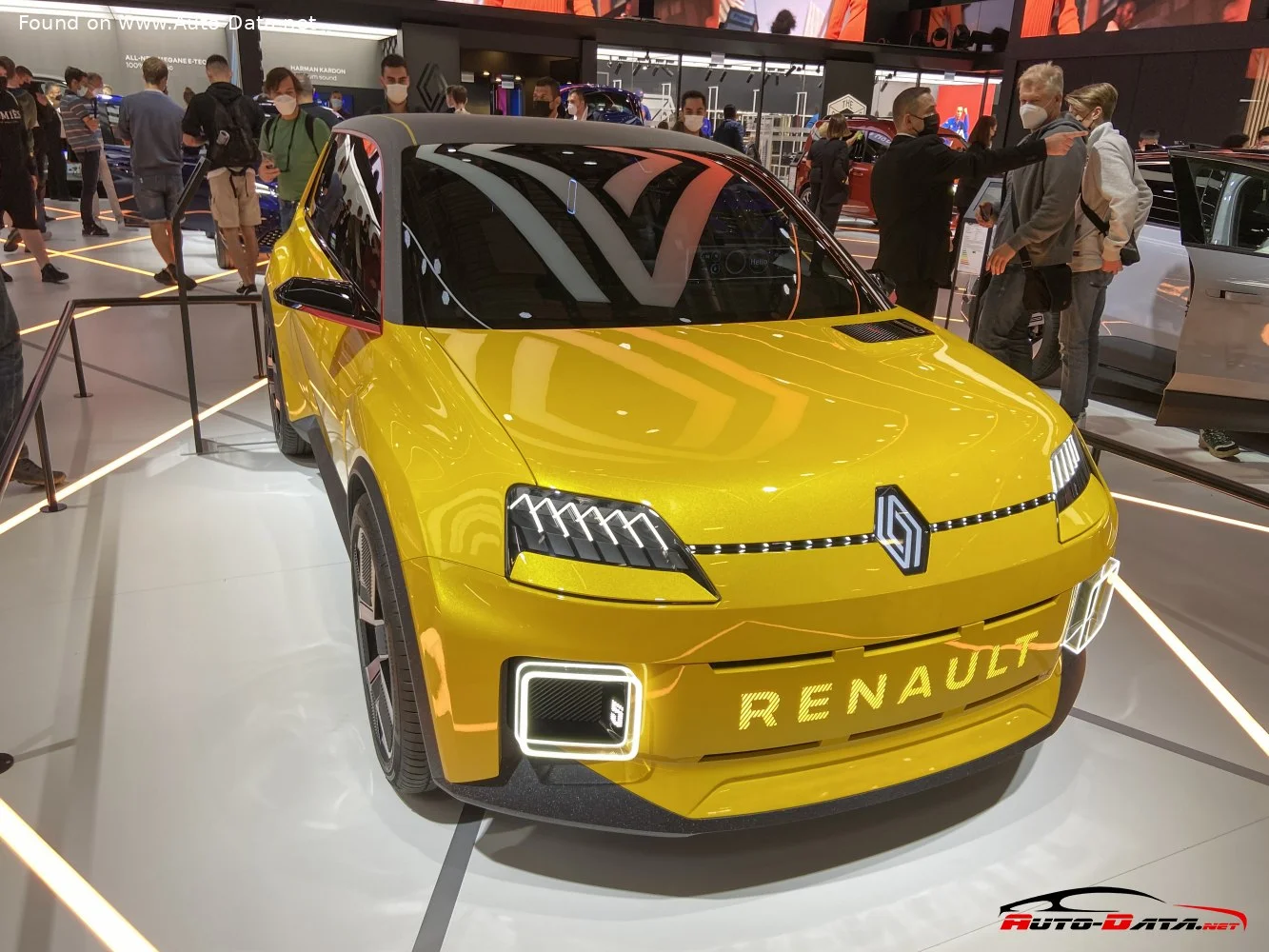 Renault 5 E-Tech Renault 5 Electric (Prototype) thumbnail 3