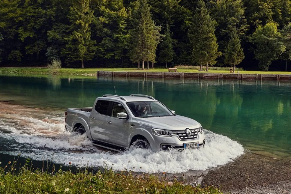 Renault Alaskan 2.3 dCi (160 Hp) 4x42017 - thumbnail 3