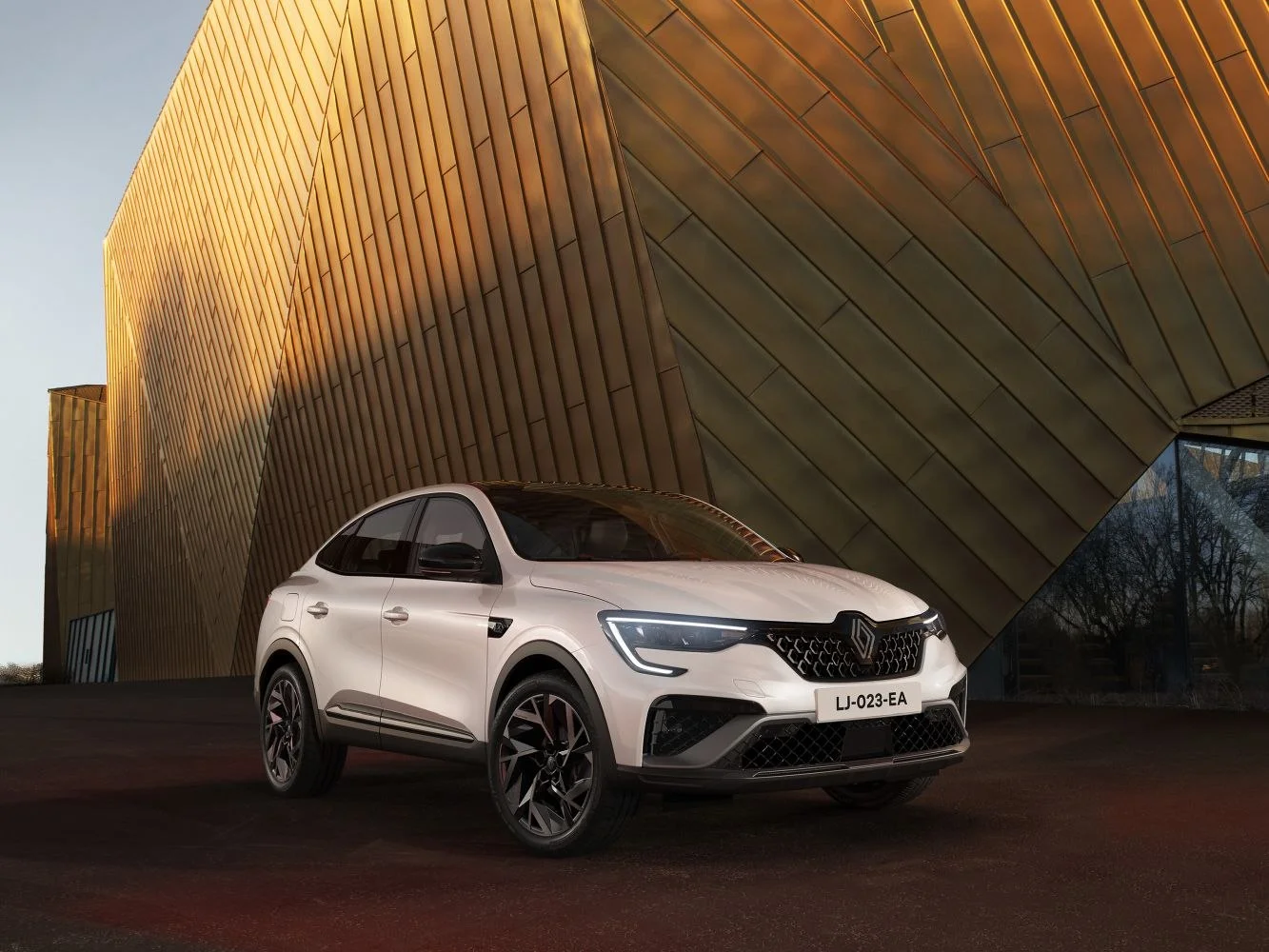 Renault Arkana 1.3 (140 Hp) Mild Hybrid EDC2023 - thumbnail 5