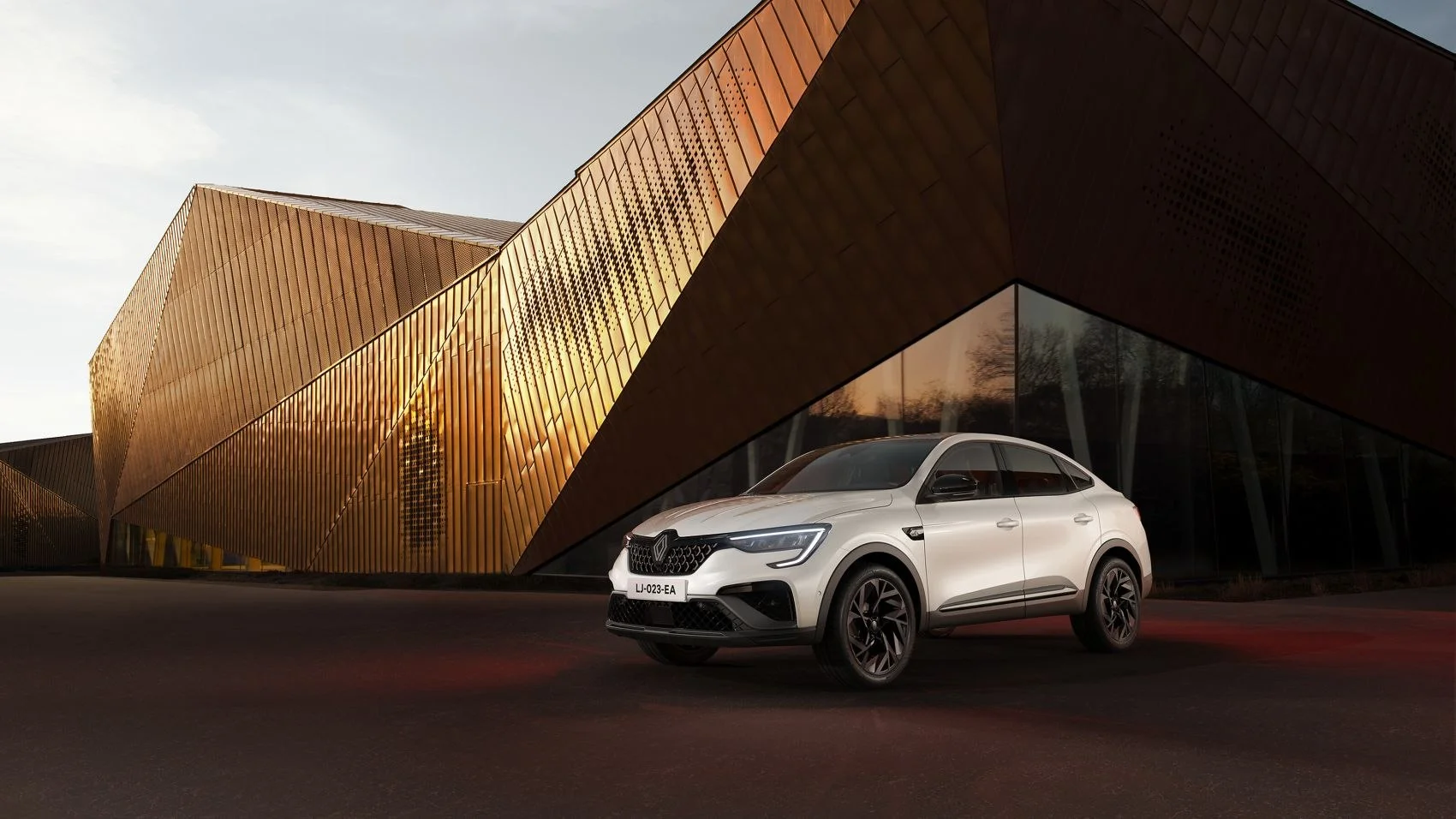 Renault Arkana 1.3 (140 Hp) Mild Hybrid EDC2023 - thumbnail 6
