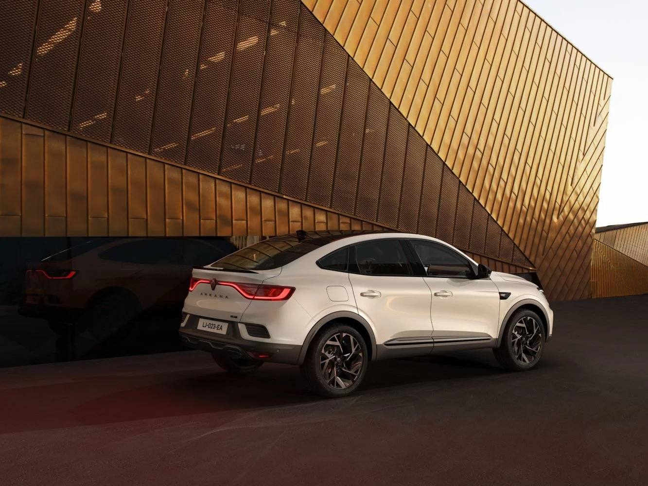 Renault Arkana 1.3 (140 Hp) Mild Hybrid EDC2023 - thumbnail 8