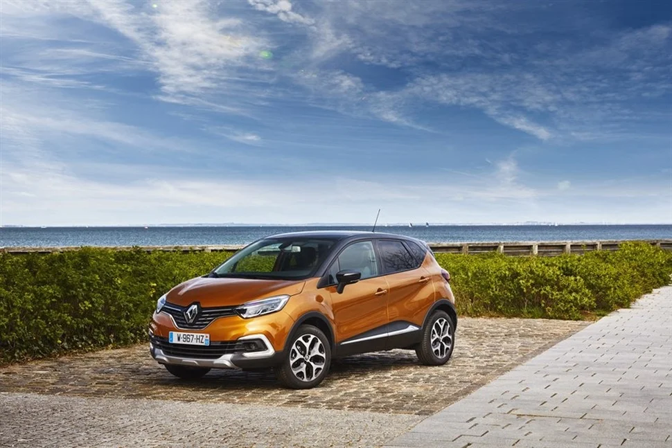 Renault Captur 0.9 TCe (90 Hp) Start & Stop2017 - 2019 thumbnail 2
