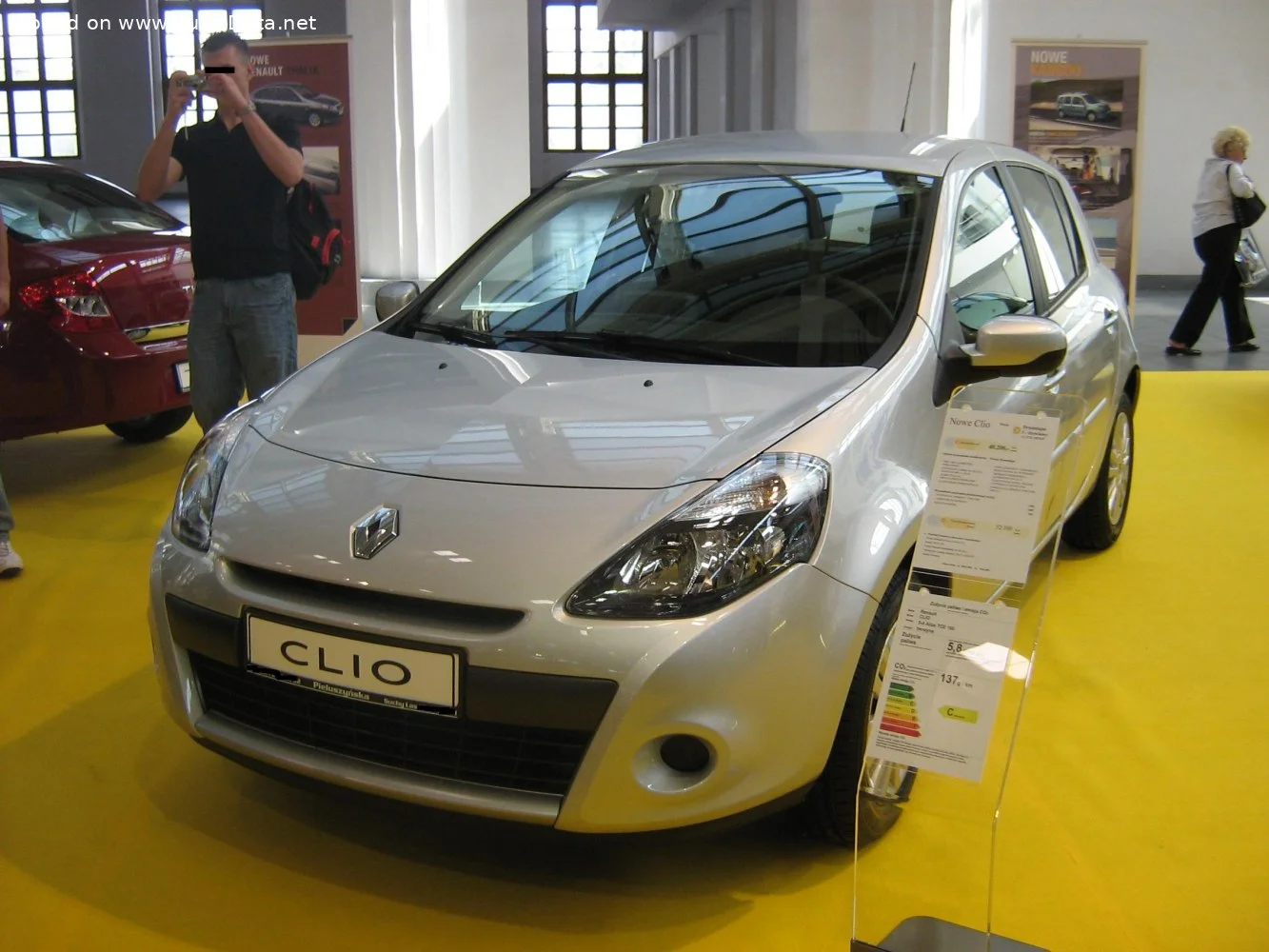 Renault Clio 1.2i 16V (65 Hp)2009 - 2012 thumbnail 3