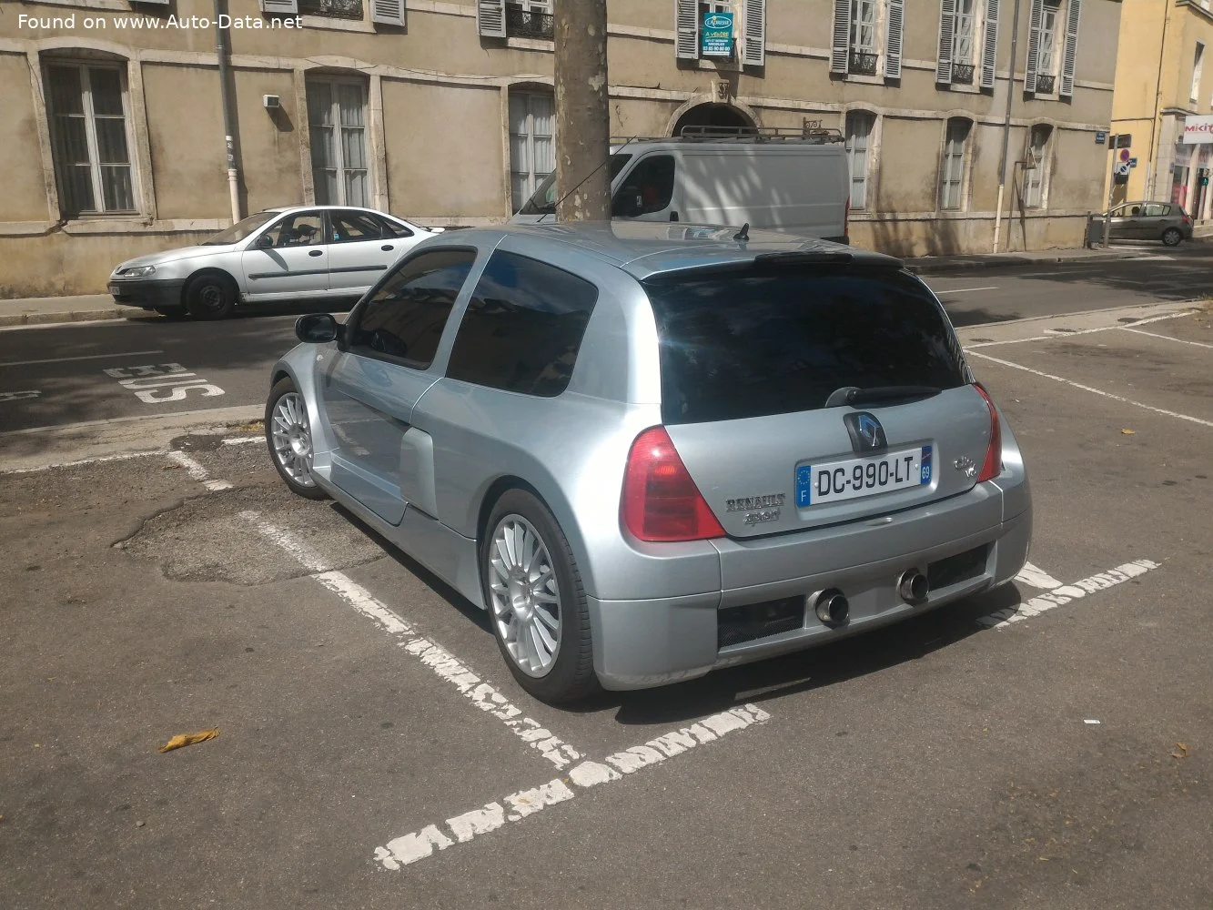Renault Clio 3.0 V6 (226 Hp)2000 - 2002 thumbnail 3