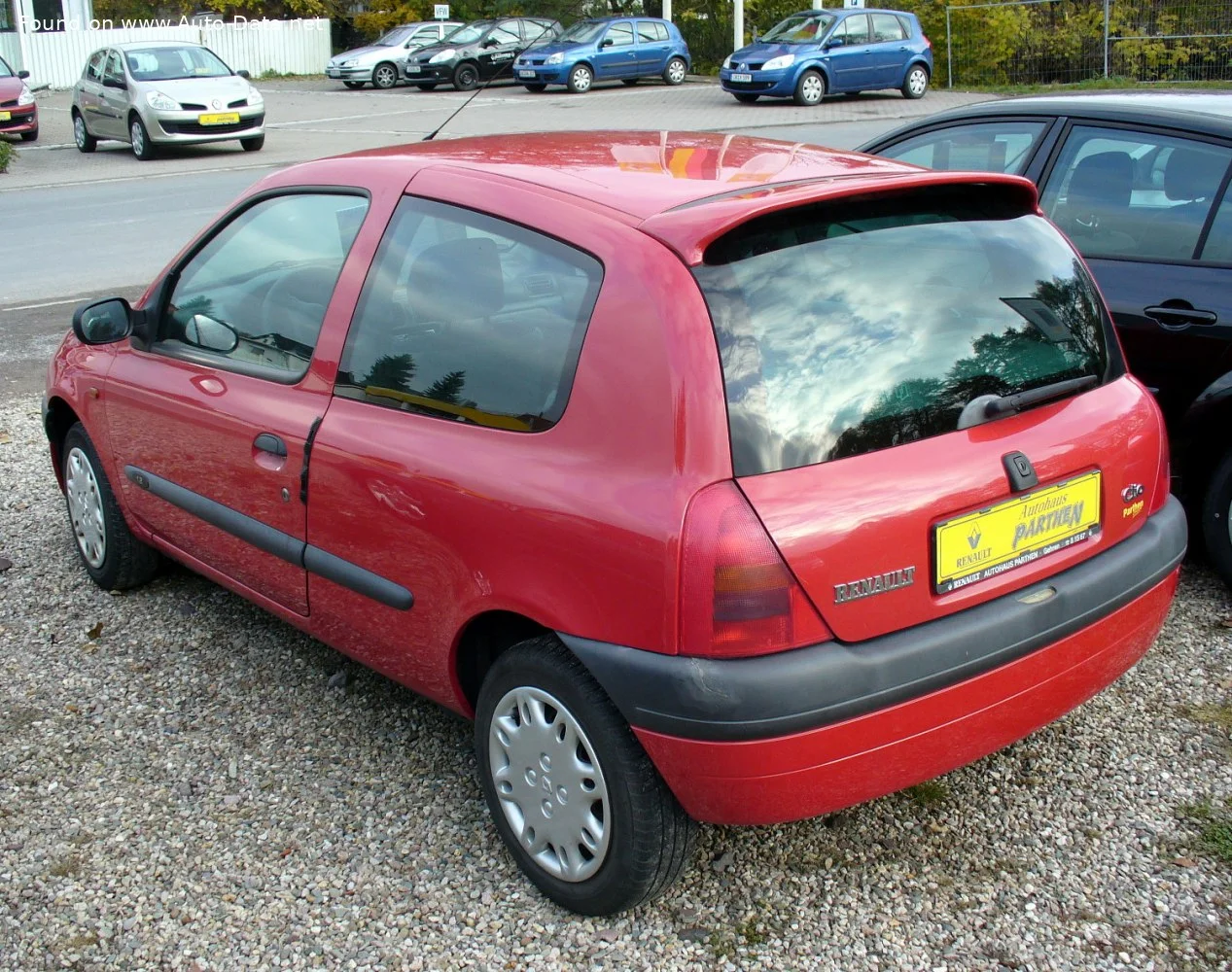 Renault Clio 1.2 (58 Hp)1998 - 2001 thumbnail 2
