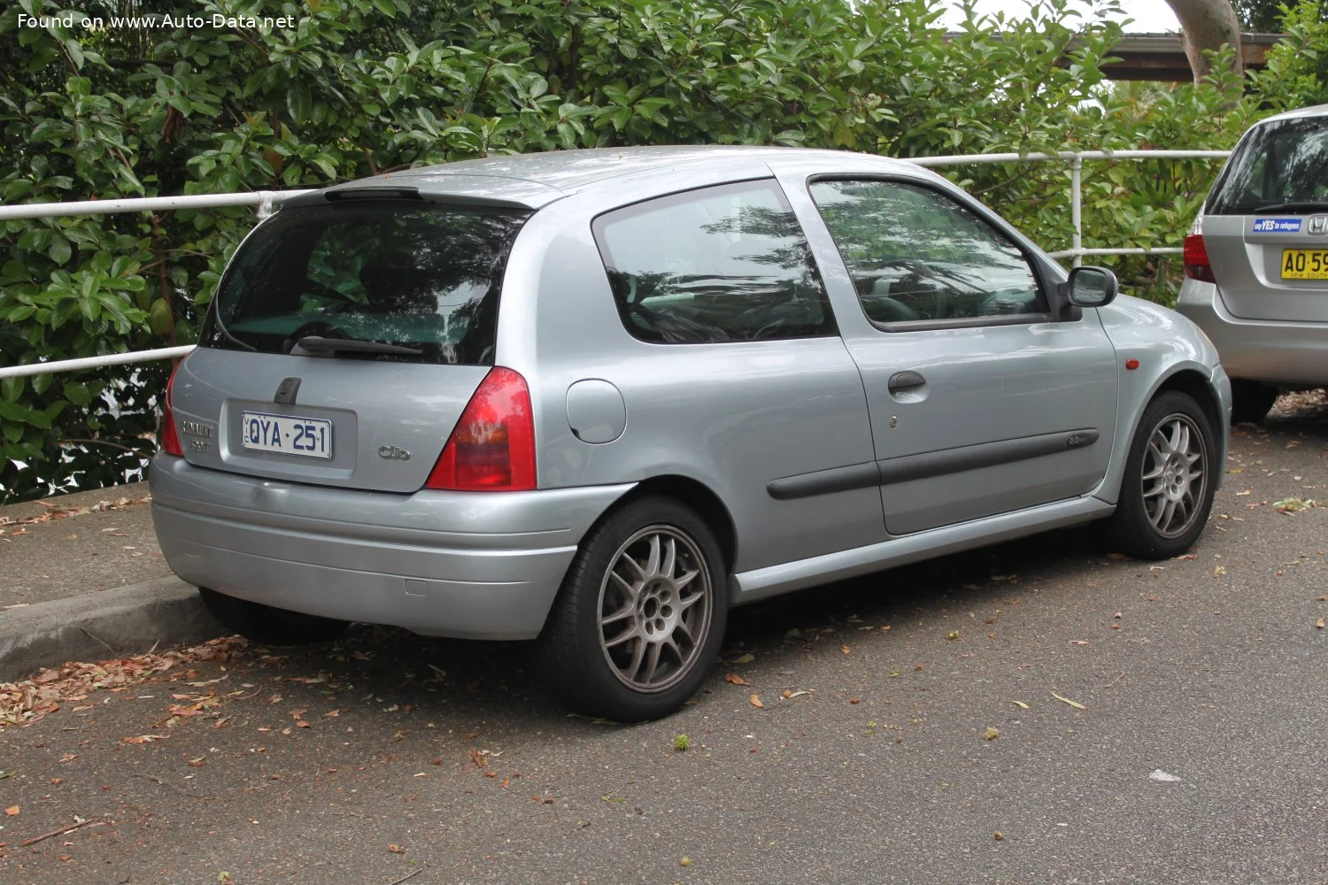Renault Clio 1.2 (58 Hp)1998 - 2001 thumbnail 4