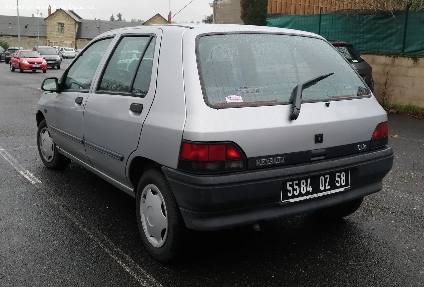 Renault Clio 1.1 (49 Hp)1990 - 1995 thumbnail 2