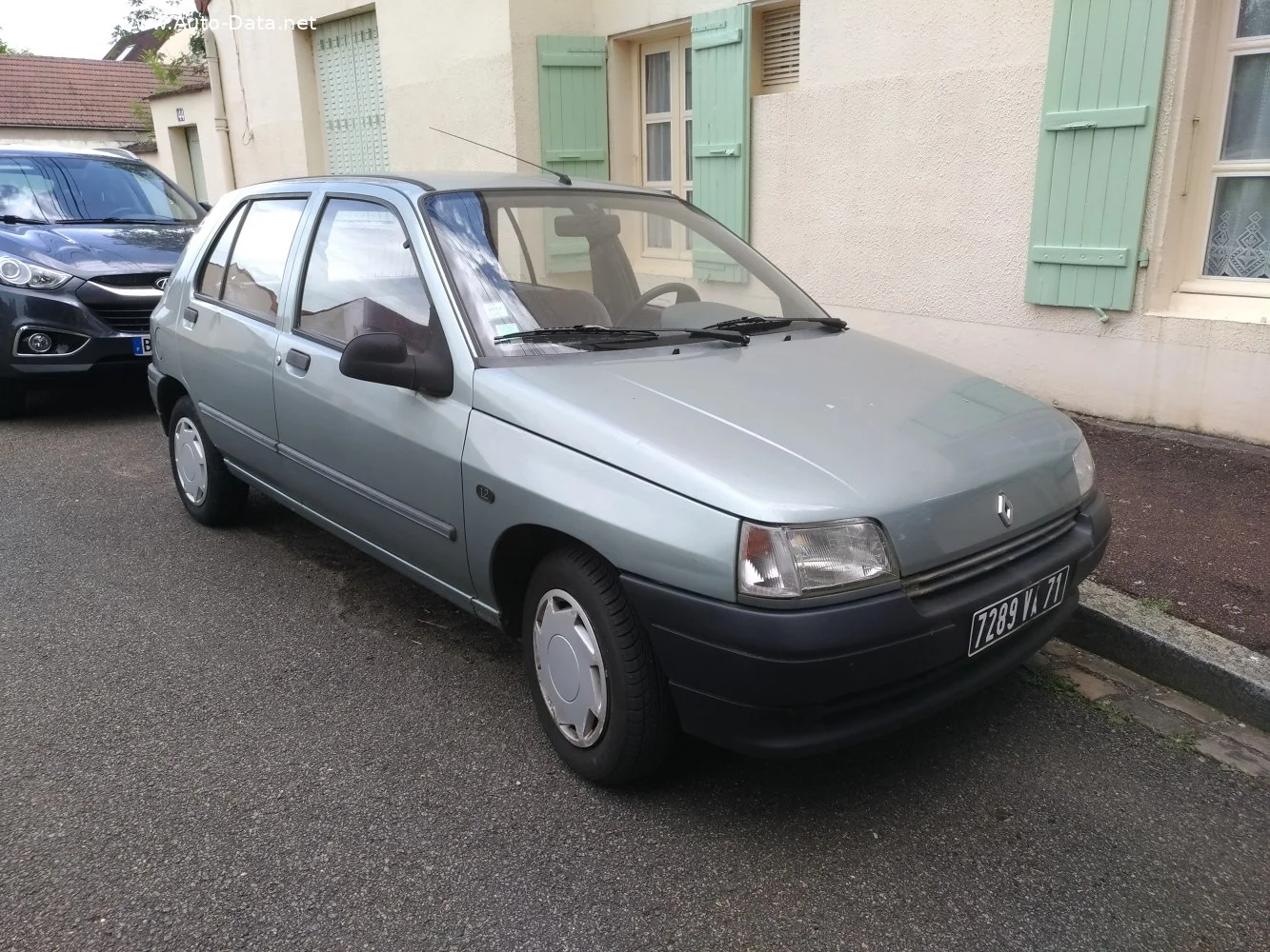 Renault Clio 1.1 (49 Hp)1990 - 1995 thumbnail 3