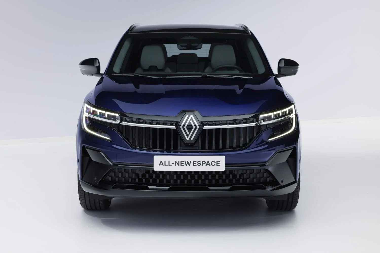 Renault Espace 1.2 E-TECH (199 Hp) Full Hybrid 4Control Multi-Mode2023 - thumbnail 2