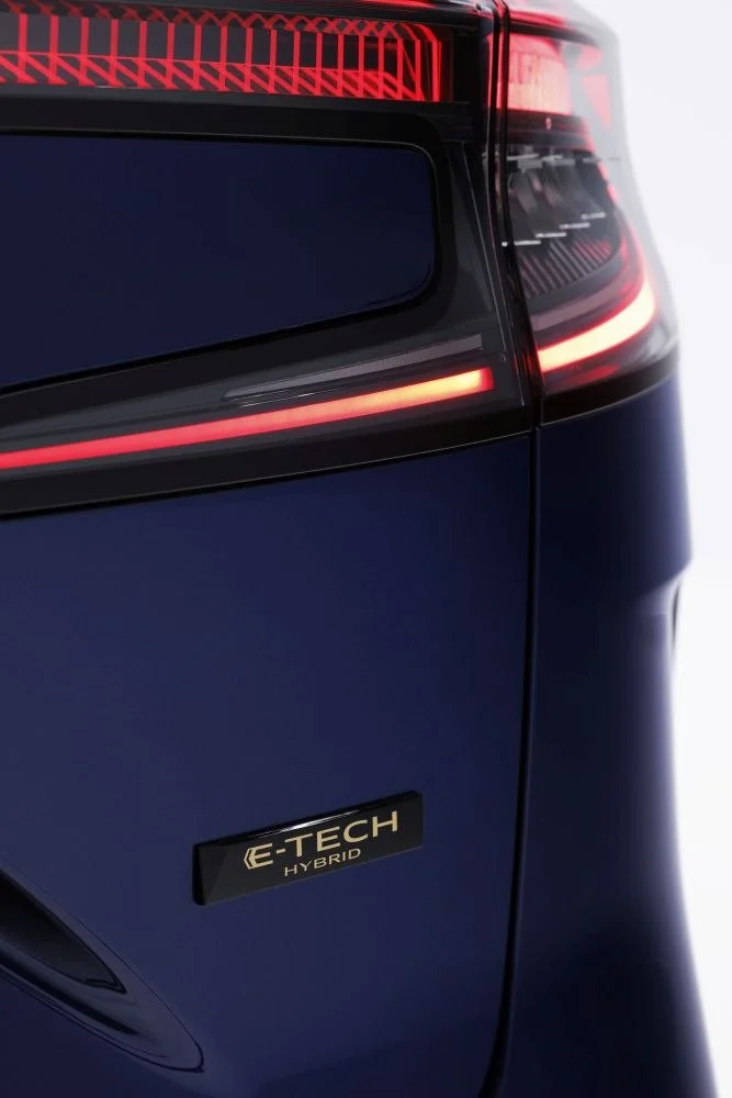 Renault Espace 1.2 E-TECH (199 Hp) Full Hybrid 4Control Multi-Mode2023 - thumbnail 11