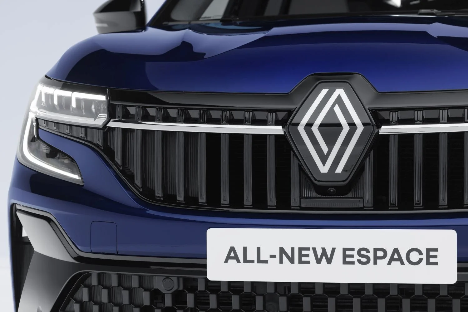 Renault Espace 1.2 E-TECH (199 Hp) Full Hybrid 4Control Multi-Mode2023 - thumbnail 18