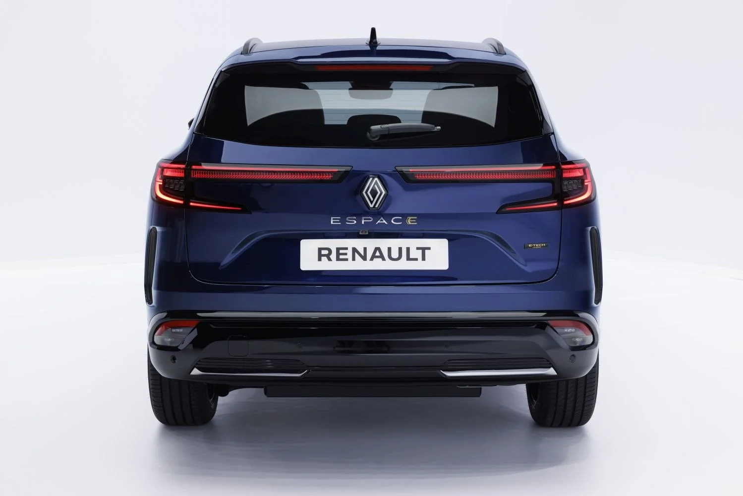 Renault Espace 1.2 E-TECH (199 Hp) Full Hybrid 4Control Multi-Mode2023 - thumbnail 3