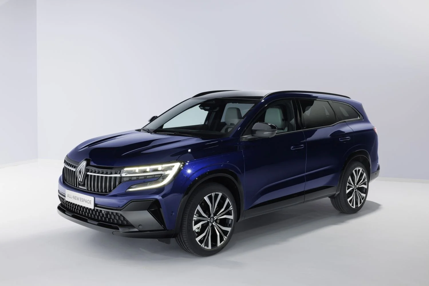 Renault Espace 1.2 E-TECH (199 Hp) Full Hybrid 4Control Multi-Mode2023 - thumbnail 6