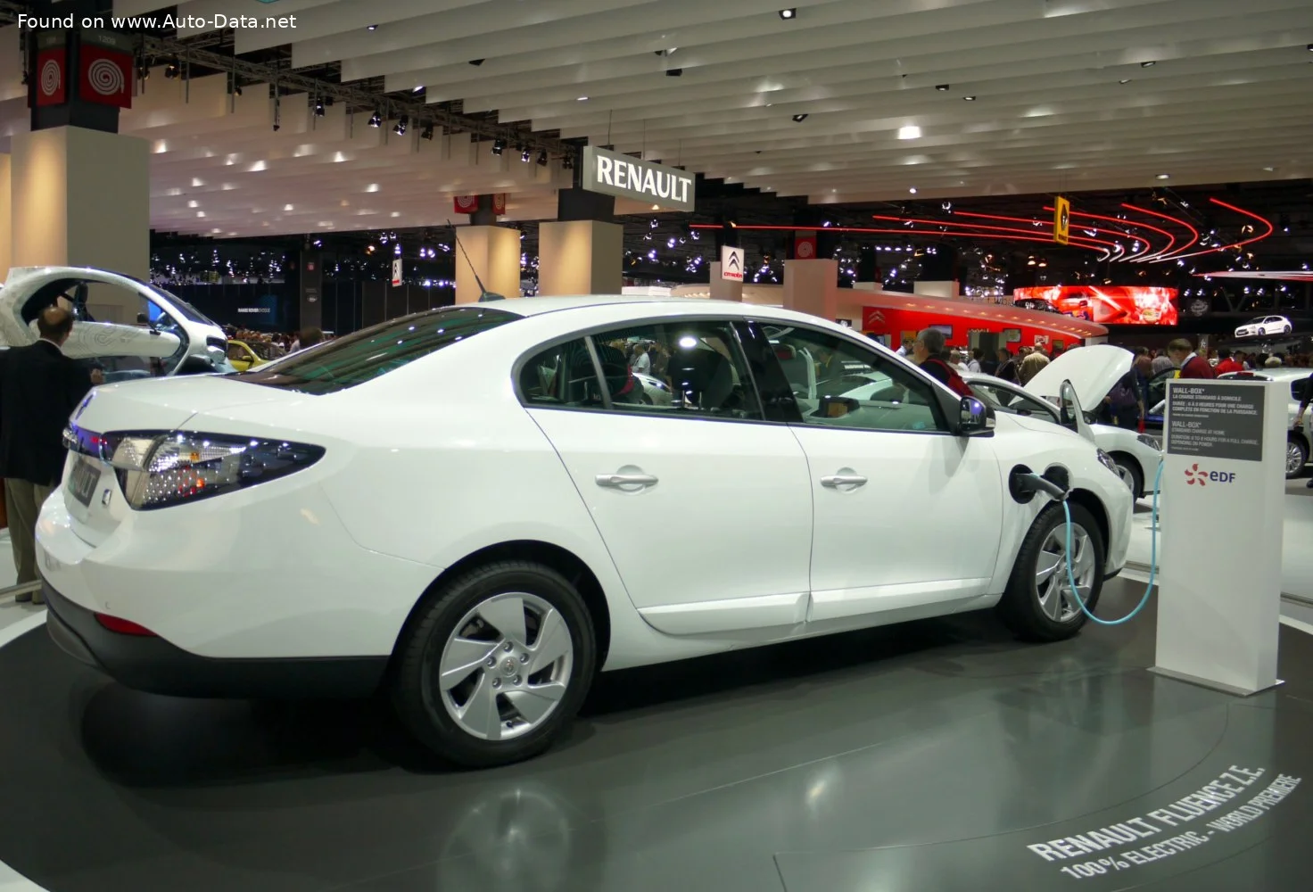 Renault Fluence 22 kWh (95 Hp)2011 - 2014 thumbnail 3