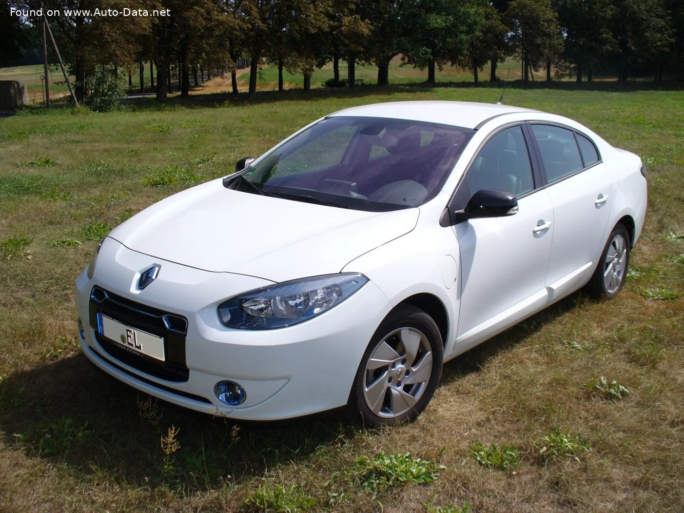 Renault Fluence 22 kWh (95 Hp)2011 - 2014 thumbnail 5
