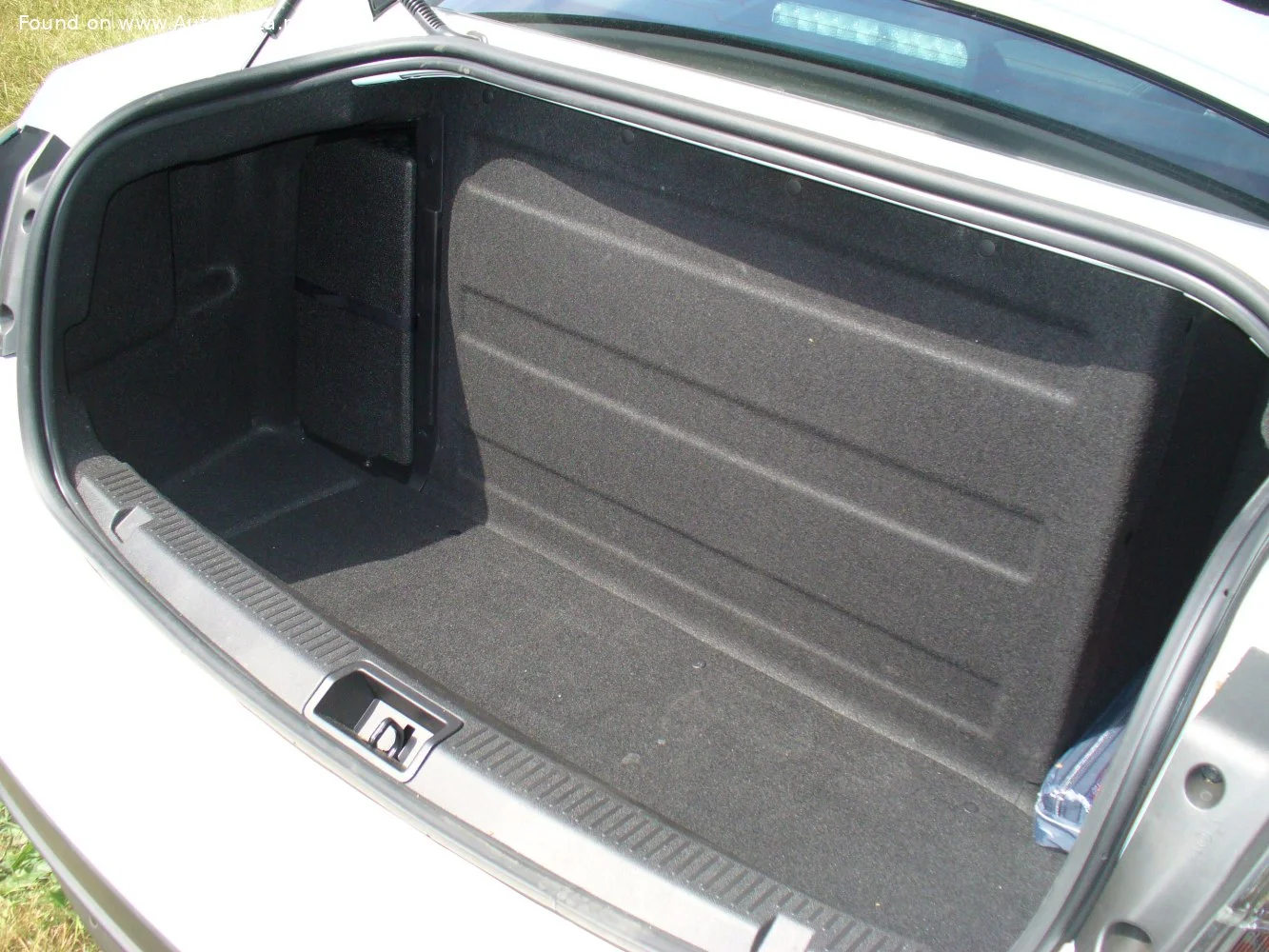 Renault Fluence 22 kWh (95 Hp)2011 - 2014 thumbnail 10