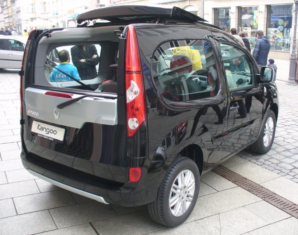 Renault Kangoo 1.5 dCi (103 Hp)2009 - 2010 thumbnail 2