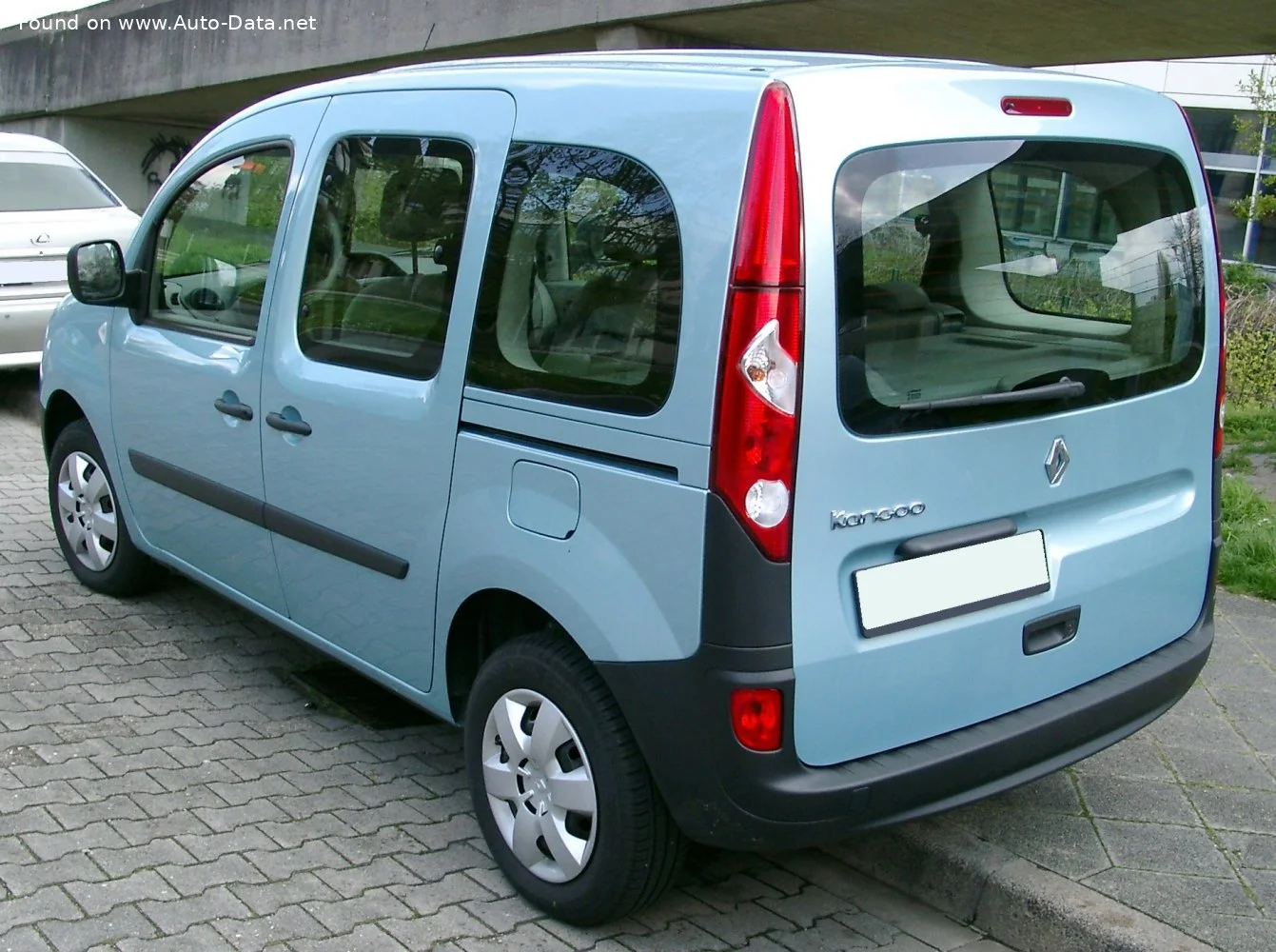 Renault Kangoo 1.5 dCi (103 Hp)2007 - 2013 thumbnail 2