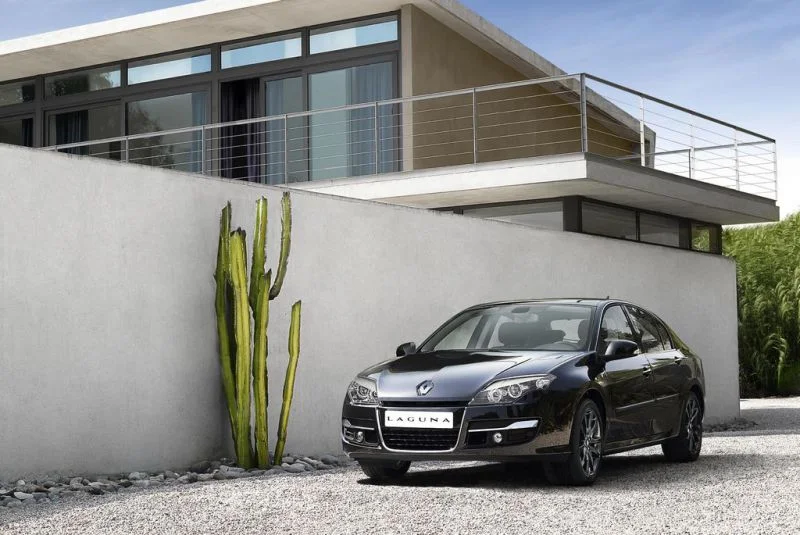 Renault Laguna 1.5 dCi (110 Hp)2010 - 2015 thumbnail 15