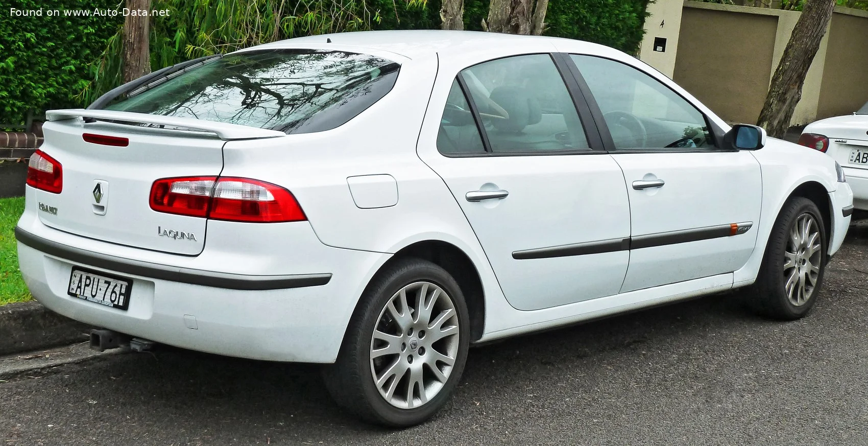 Renault Laguna 1.6 i 16V (107 Hp)2001 - 2007 thumbnail 2