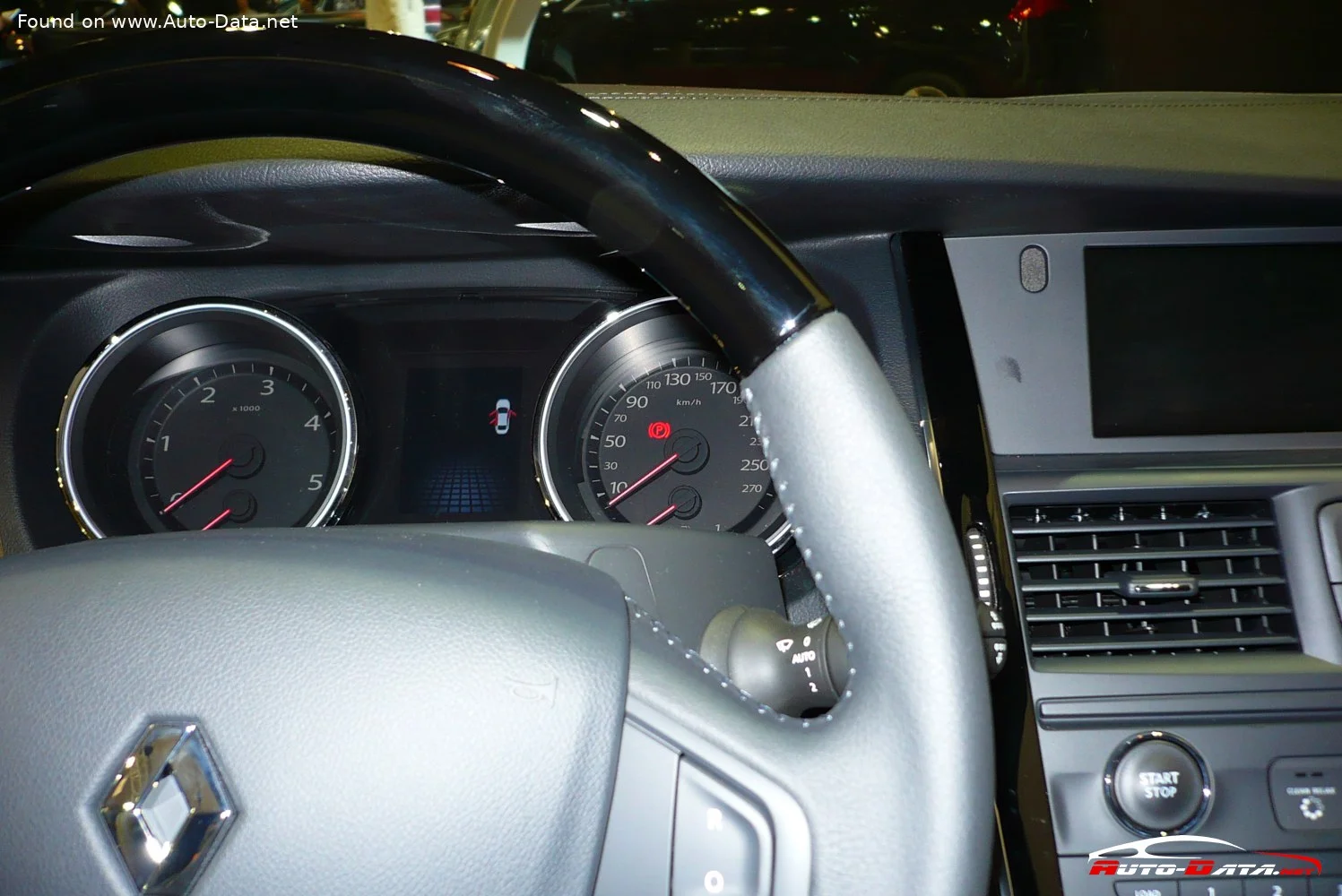 Renault Latitude 2.0 (140 Hp) CVT2010 - 2013 thumbnail 9