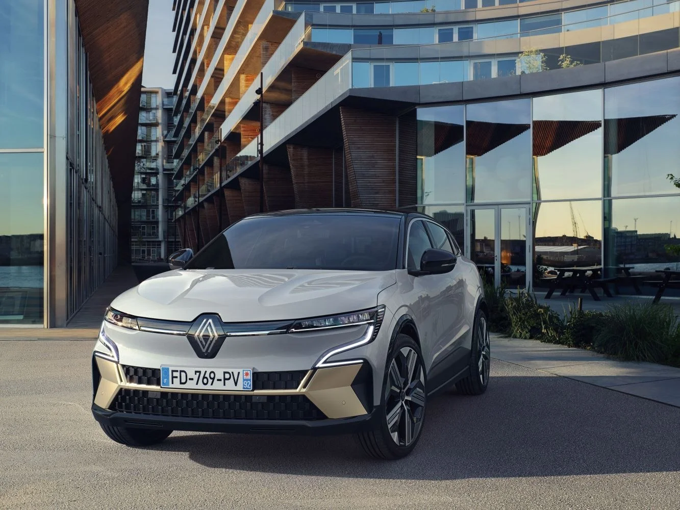 Renault Megane E-Tech Electric EV40 (130 Hp)2022 - thumbnail 17