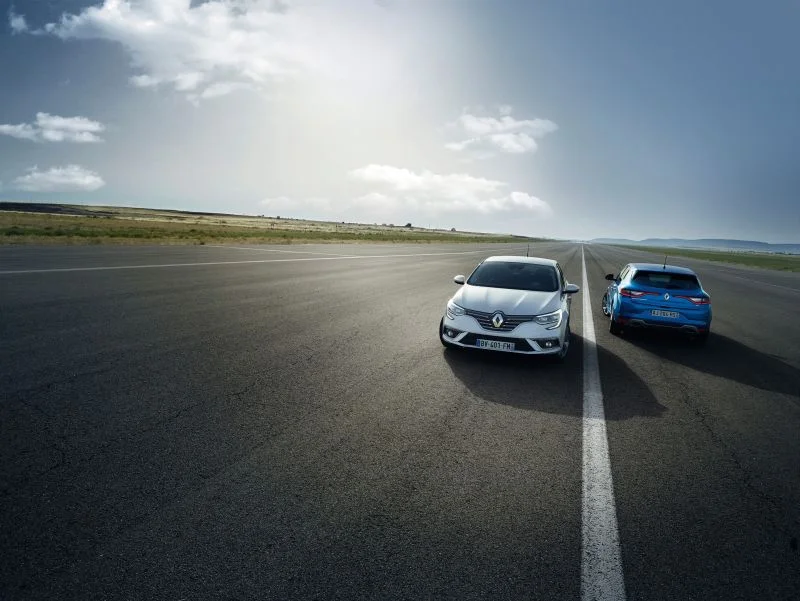 Renault Megane 1.2 Energy TCe (100 Hp)2016 - 2018 thumbnail 17