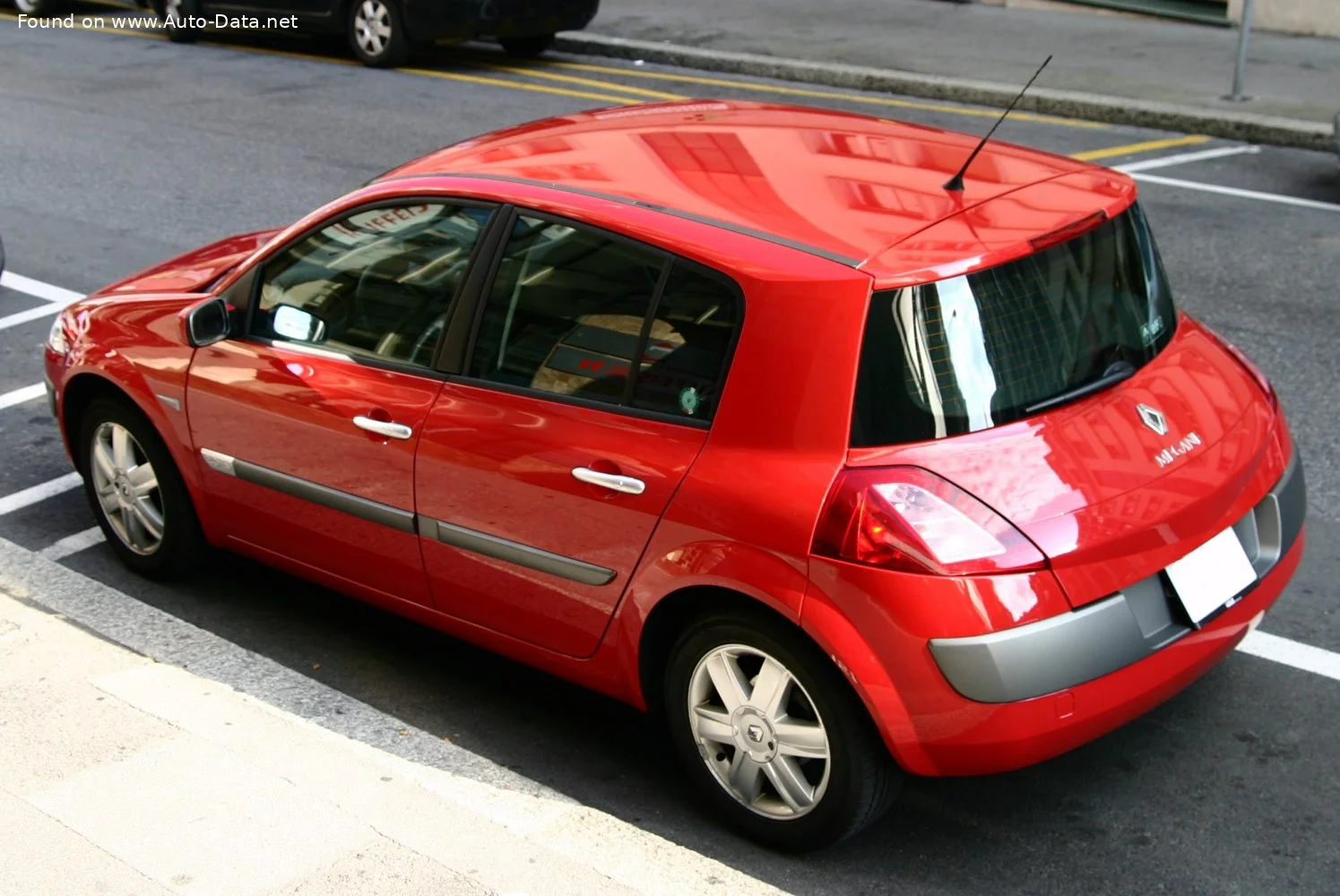 Renault Megane 1.4 16V (82 Hp)2002 - 2005 thumbnail 2