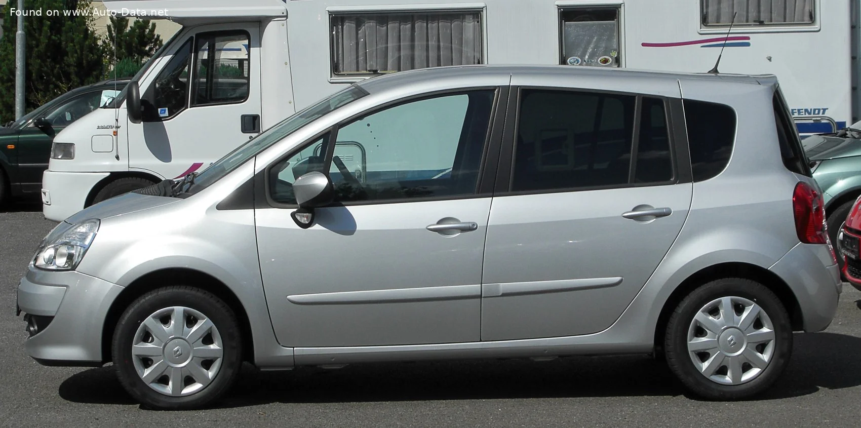 Renault Modus 1.2 16V (75 Hp)2008 - 2012 thumbnail 2