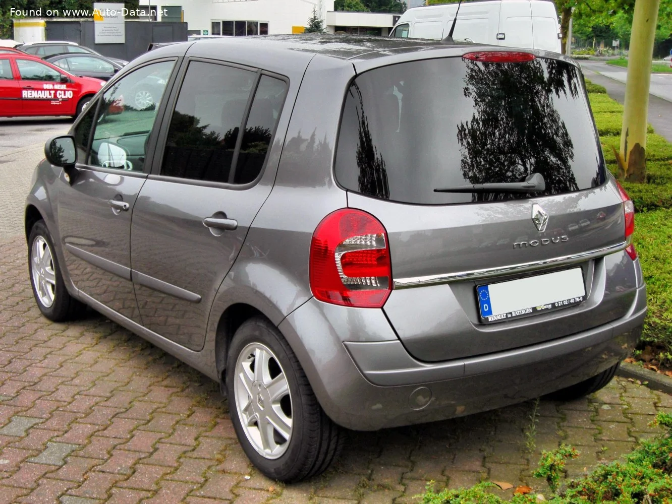 Renault Modus 1.2 16V (75 Hp)2008 - 2012 thumbnail 2