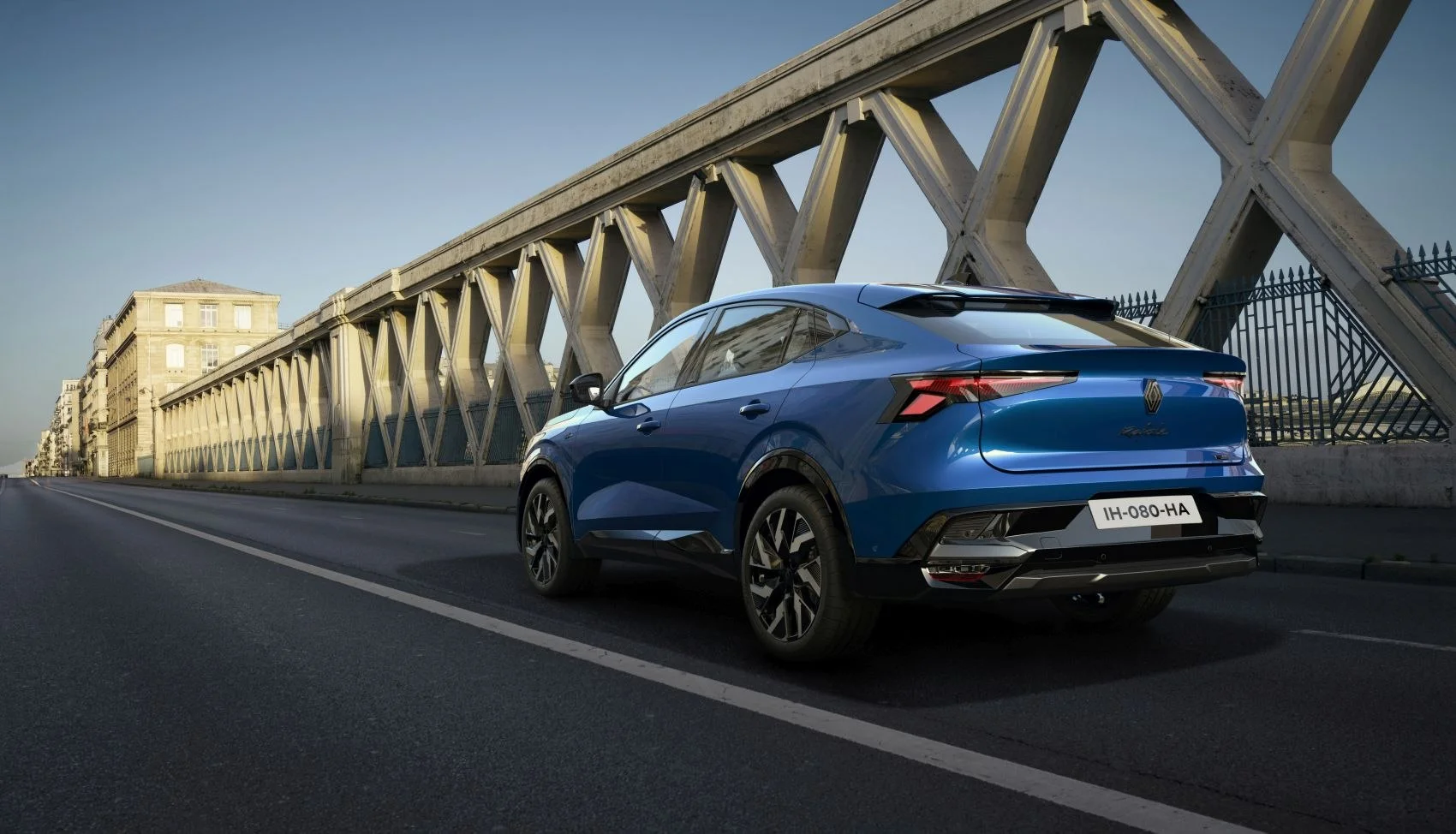 Renault Rafale 1.2 (200 Hp) E-Tech Full Hybrid Multi-Mode2024 - thumbnail 5