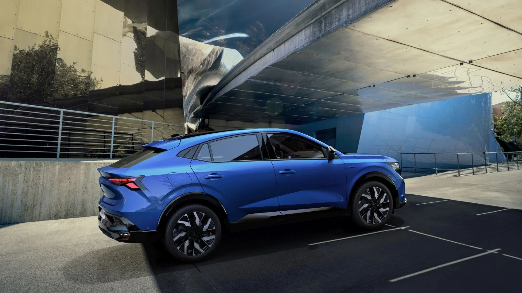 Renault Rafale 1.2 (200 Hp) E-Tech Full Hybrid Multi-Mode2024 - thumbnail 6