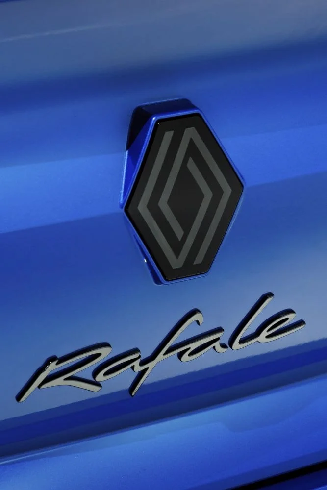 Renault Rafale 1.2 (200 Hp) E-Tech Full Hybrid Multi-Mode2024 - thumbnail 8