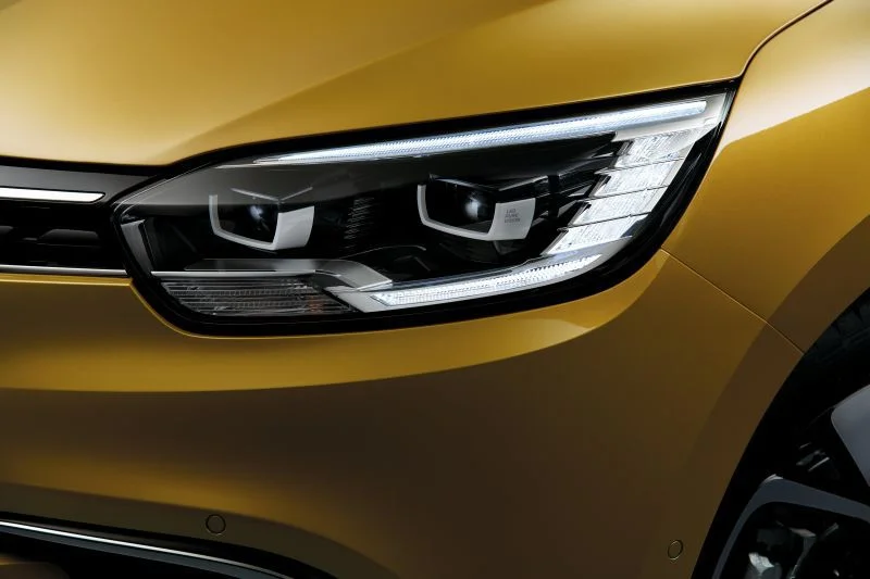 Renault Scenic 1.2 Energy TCe (115 Hp)2016 - 2018 thumbnail 17