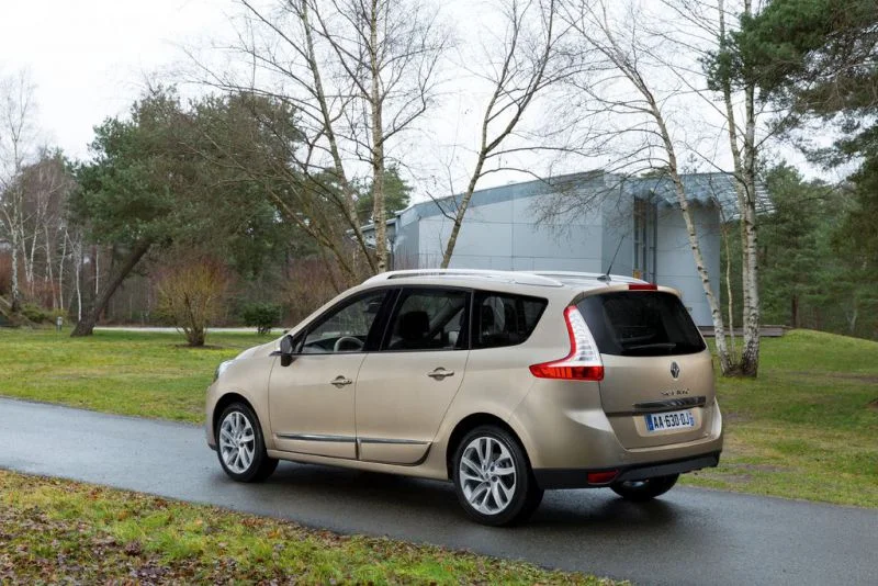 Renault Scenic 1.2 TCe (115 Hp) stop&start2013 - 2016 thumbnail 4