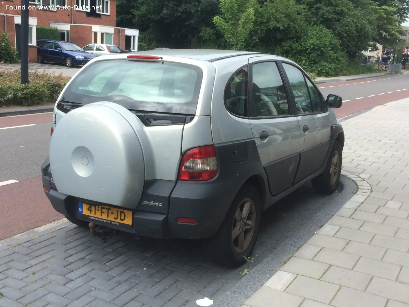 Renault Scenic 1.9 dCi (102 Hp)2000 - 2003 thumbnail 4