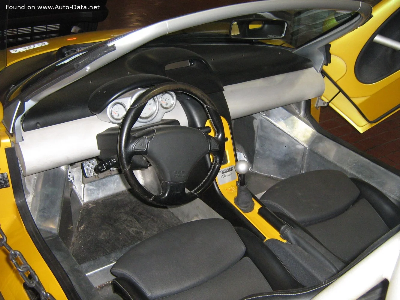 Renault Sport Spider 2.0 i 16V (150 Hp)1995 - 1999 thumbnail 5