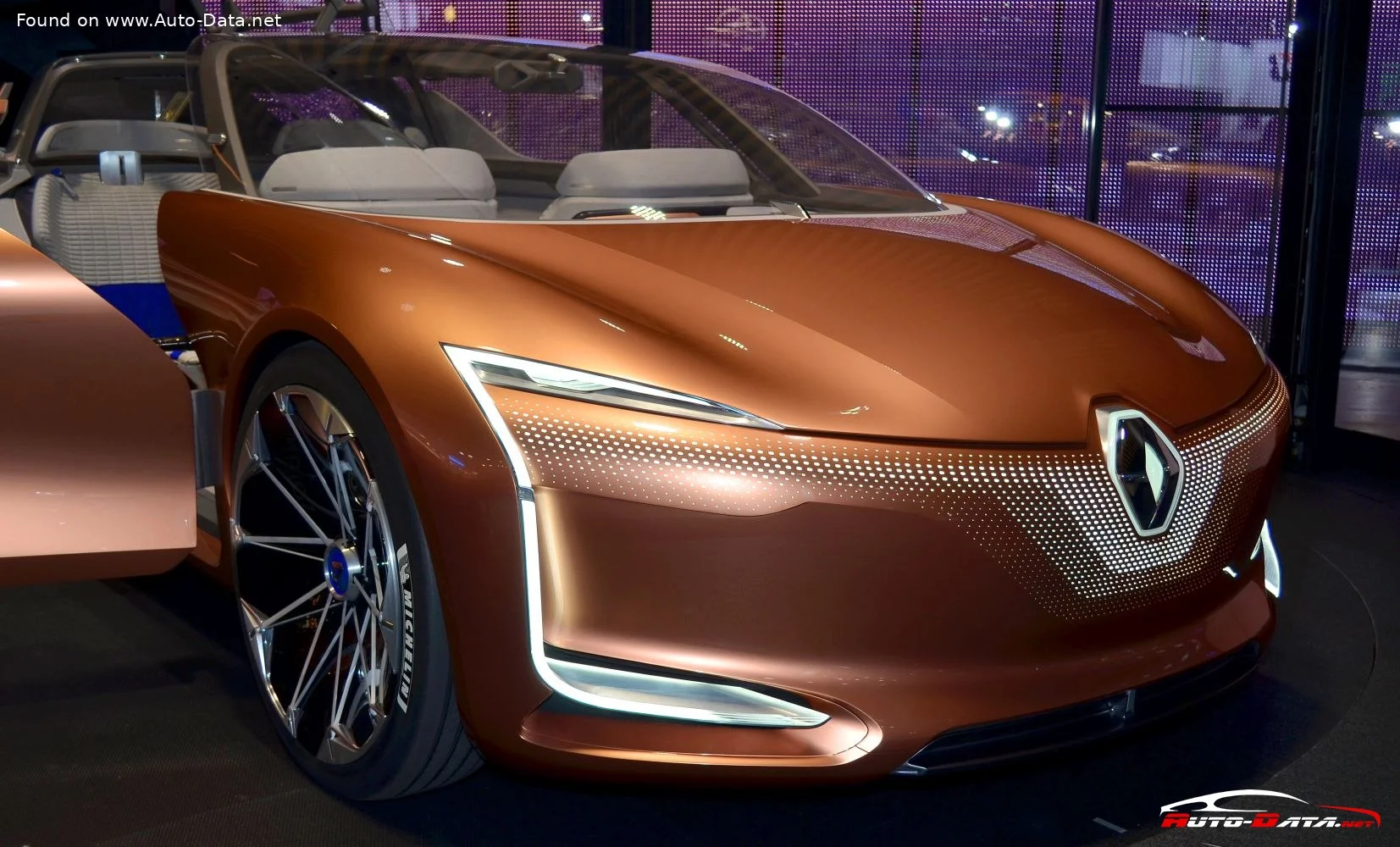 Renault Symbioz Renault Symbioz Concept thumbnail 7