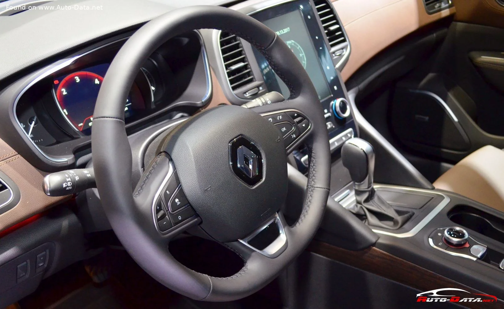 Renault Talisman 1.3 TCe (160 Hp) 4CONTROL EDC FAP2019 - 2020 thumbnail 15