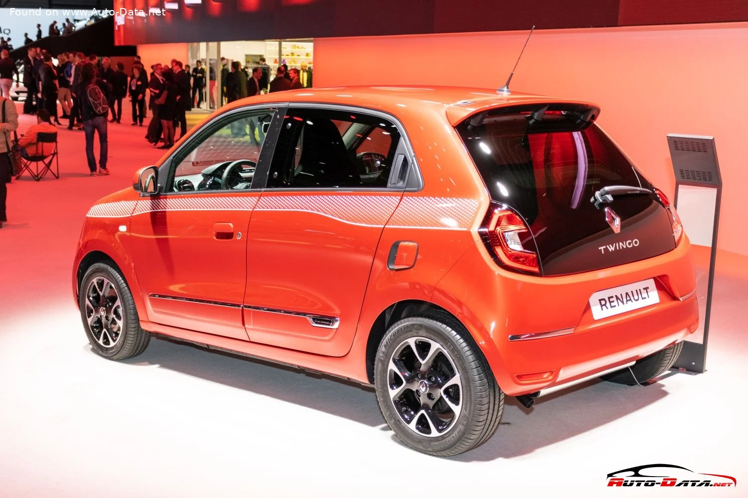Renault Twingo 0.9 TCe (92 Hp)2019 - 2021 thumbnail 3