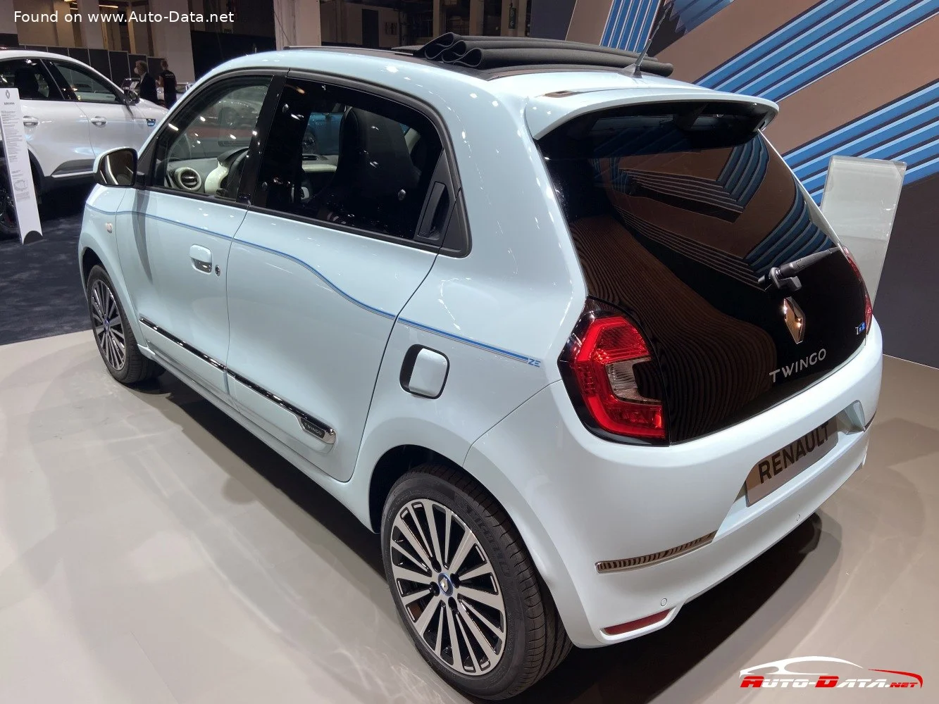 Renault Twingo 0.9 TCe (92 Hp)2019 - 2021 thumbnail 9