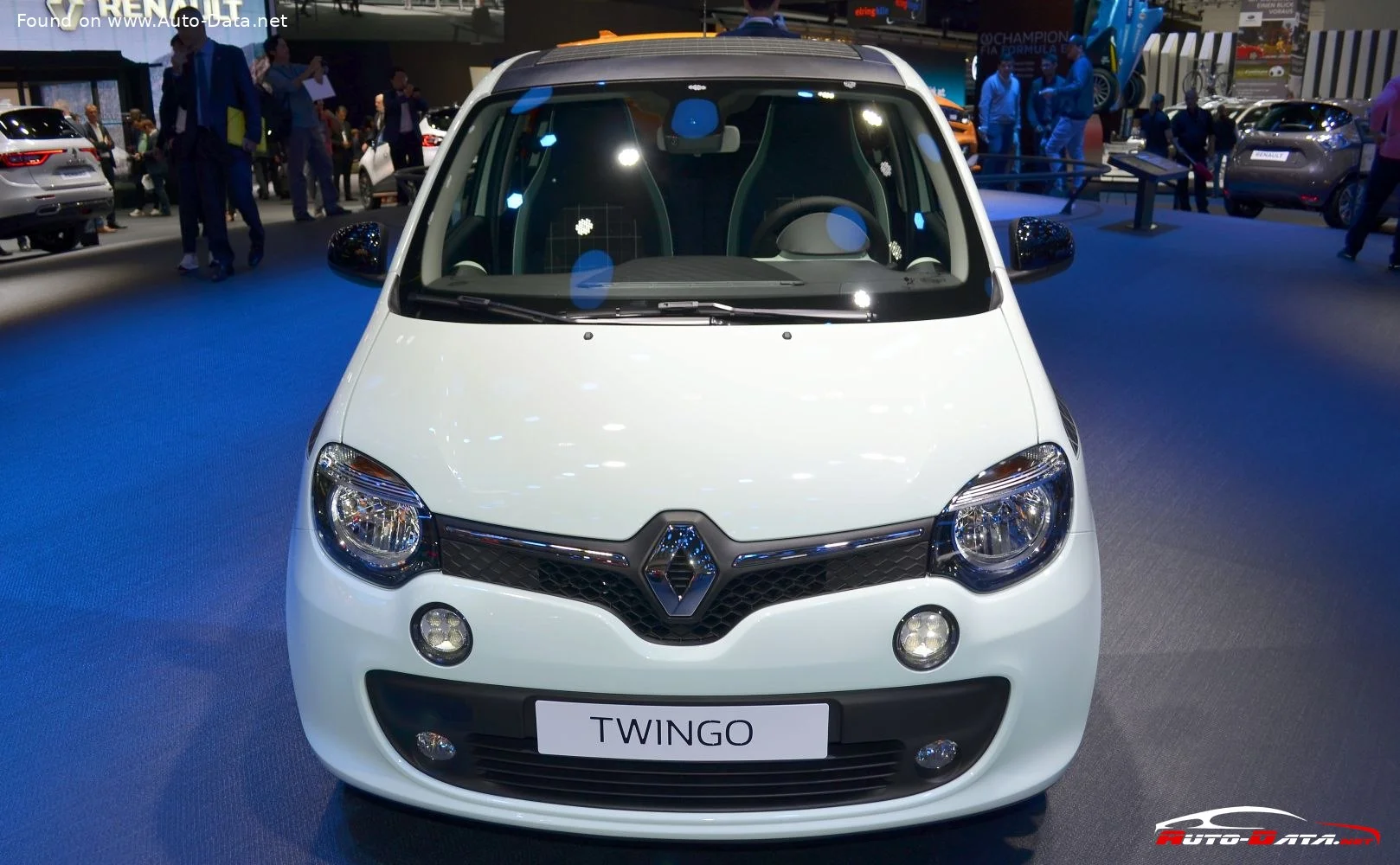 Renault Twingo 0.9 TCe (90 Hp)2014 - 2018 thumbnail 2