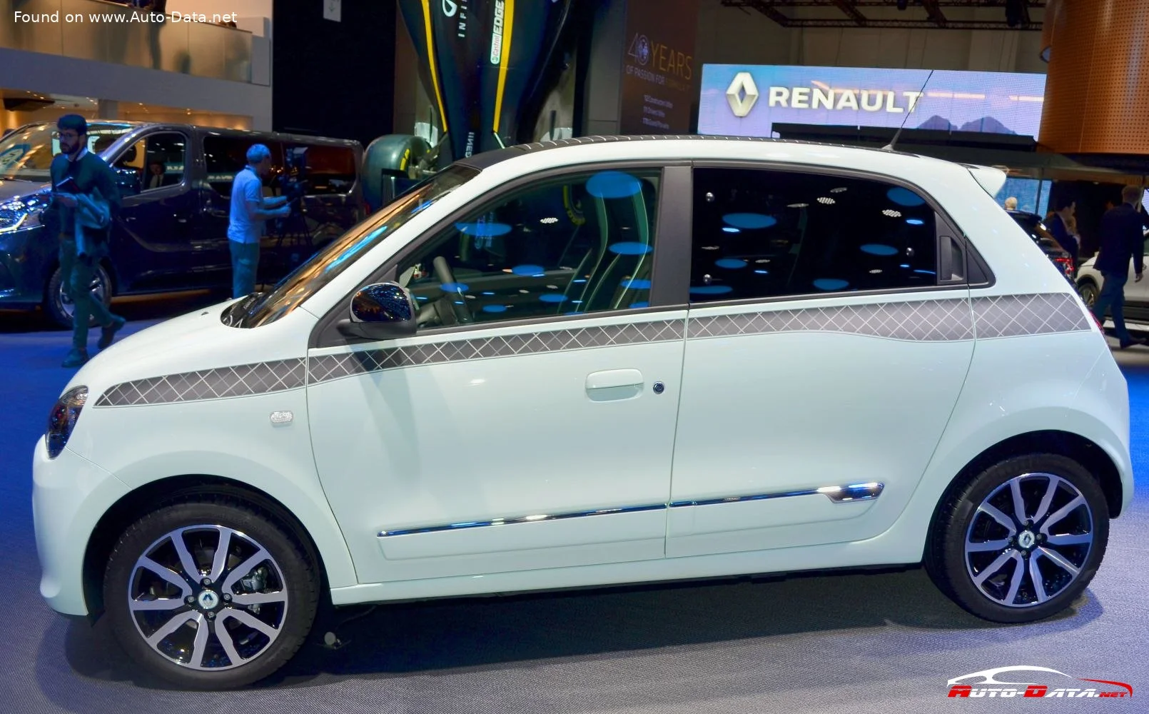 Renault Twingo 0.9 TCe (90 Hp)2014 - 2018 thumbnail 4
