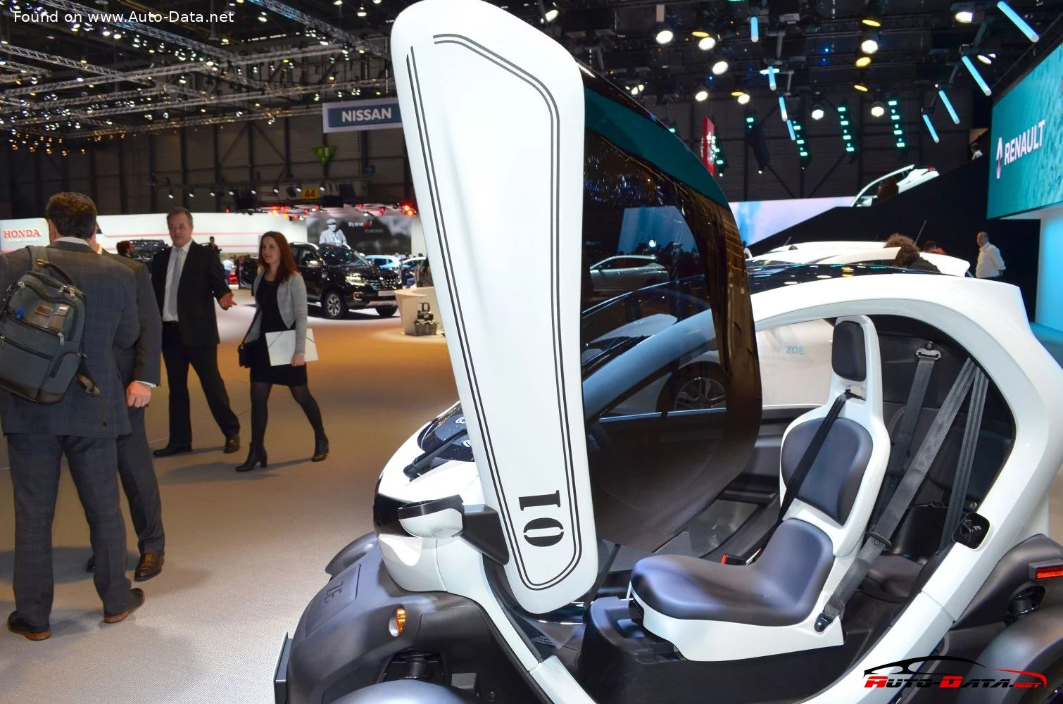Renault Twizy 6.1 kWh (17 Hp)2012 - thumbnail 11