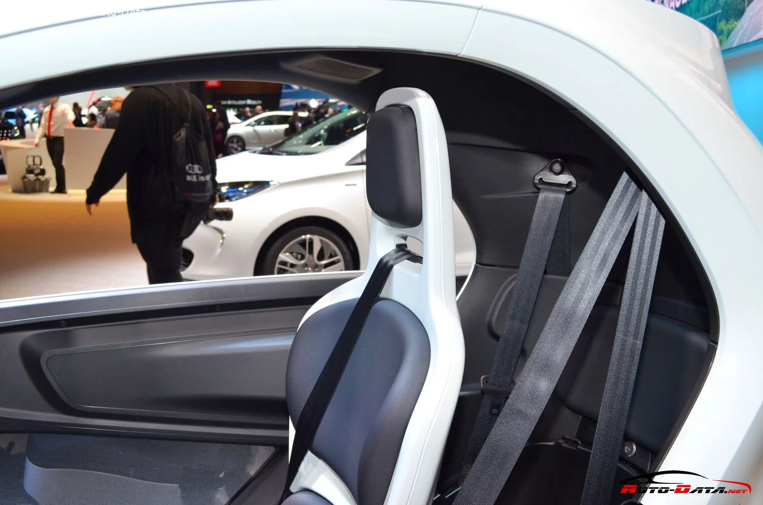 Renault Twizy 6.1 kWh (17 Hp)2012 - thumbnail 15