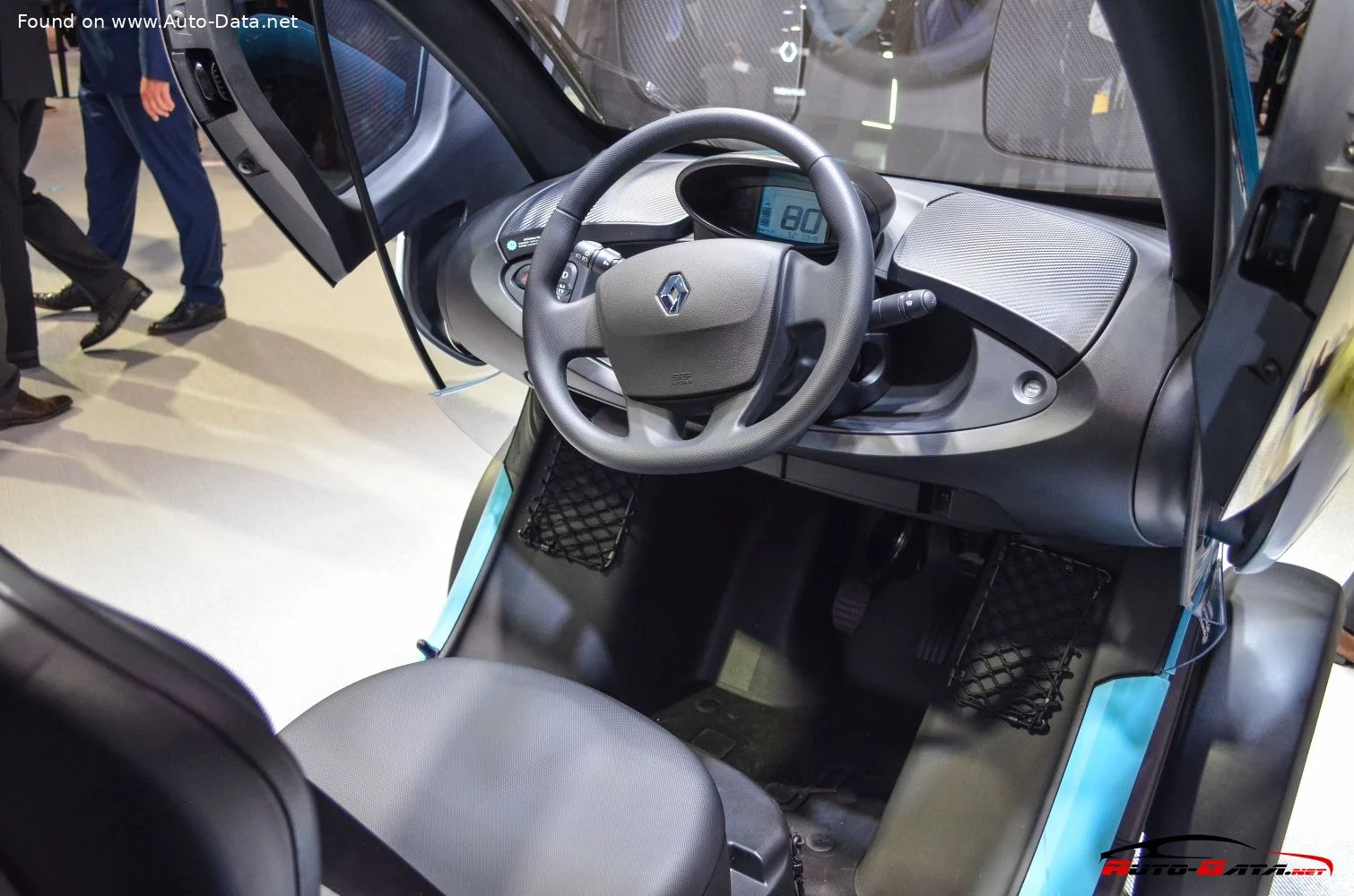 Renault Twizy 6.1 kWh (17 Hp)2012 - thumbnail 16