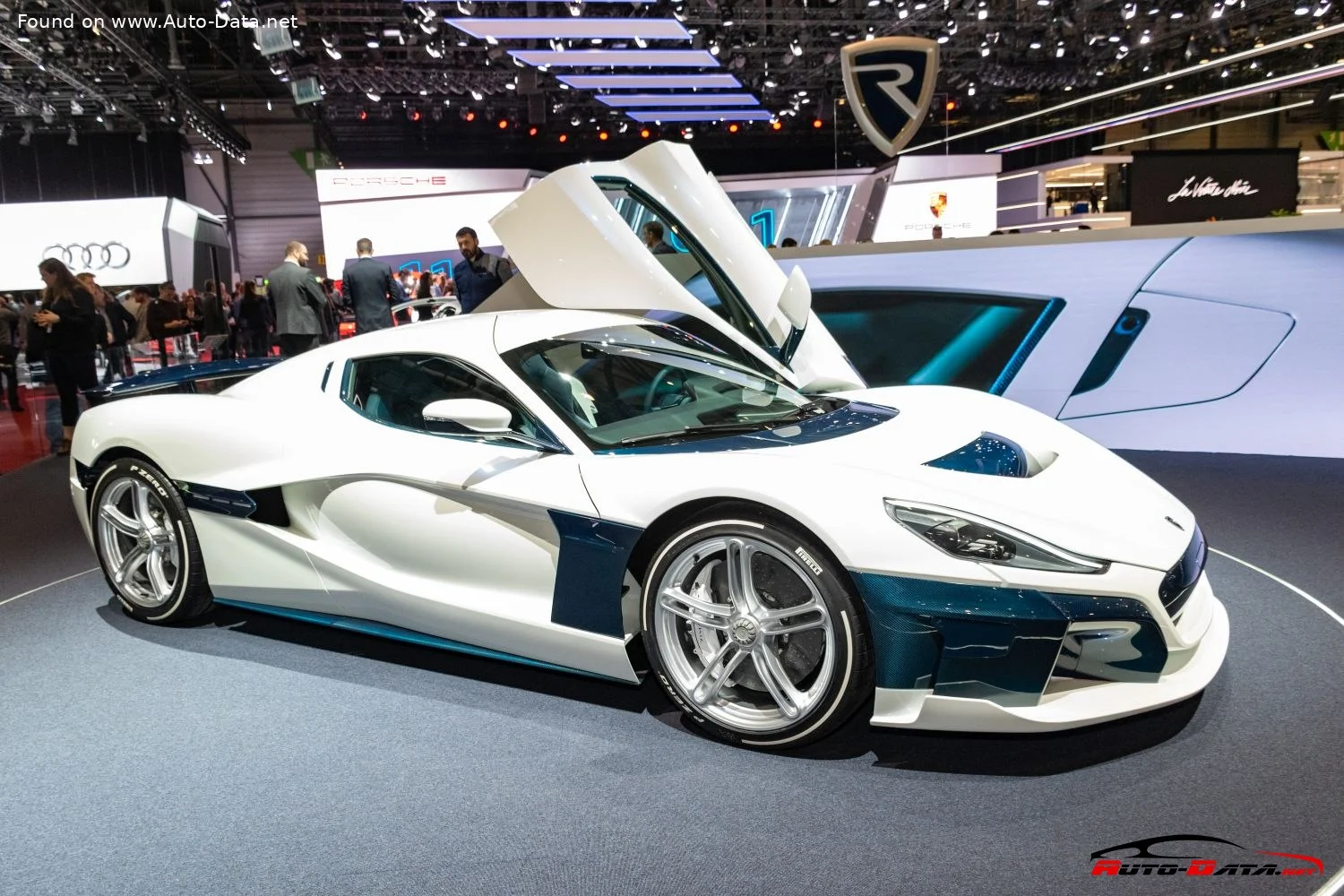 Rimac CTwo 120 kWh (1914 Hp) AWD CVT2019 - thumbnail 2