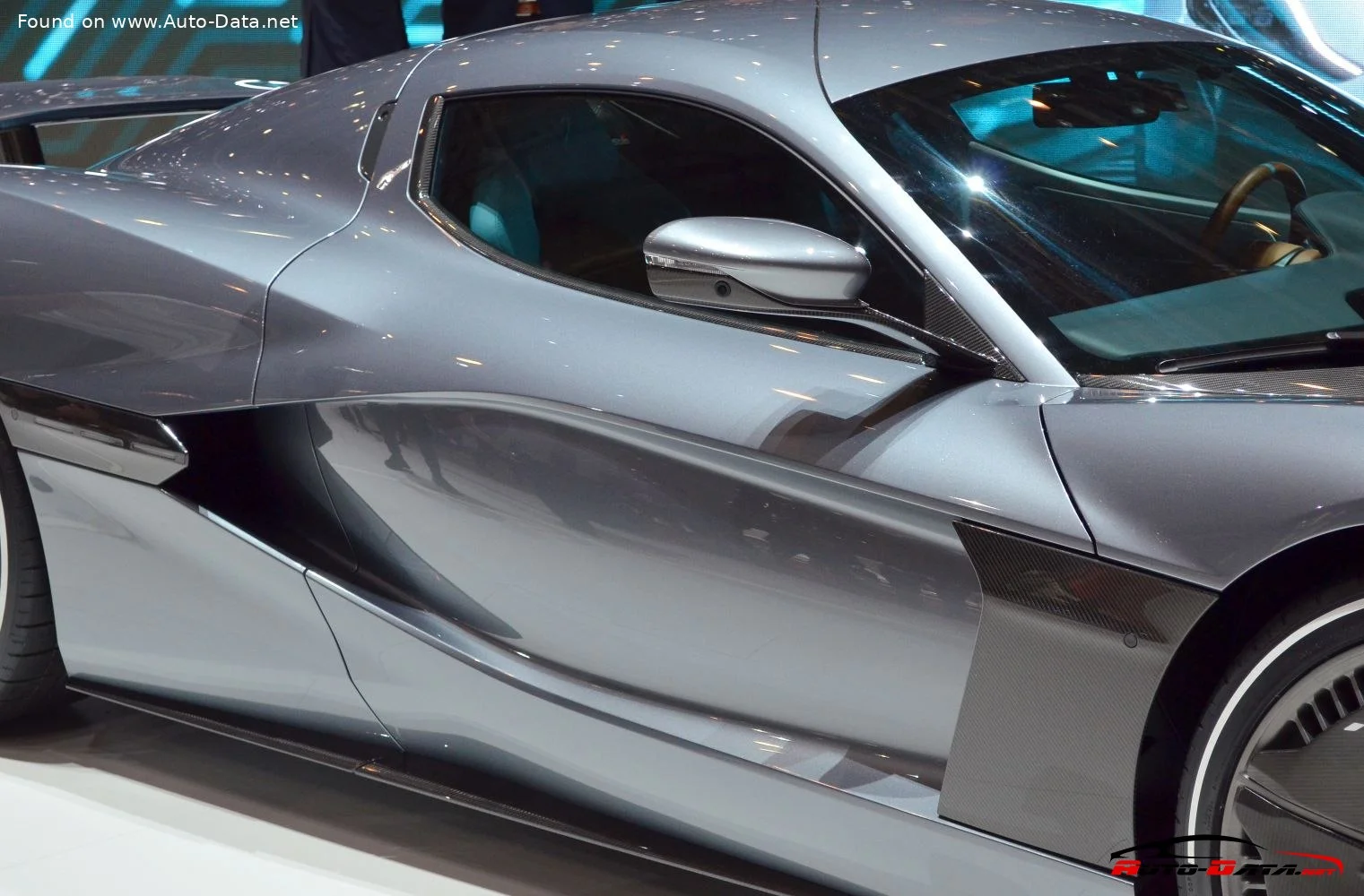 Rimac CTwo 120 kWh (1914 Hp) AWD CVT2019 - thumbnail 16