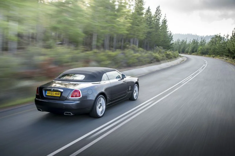 Rolls-Royce Dawn 6.6 V12 (571 Hp) Automatic2015 - thumbnail 18