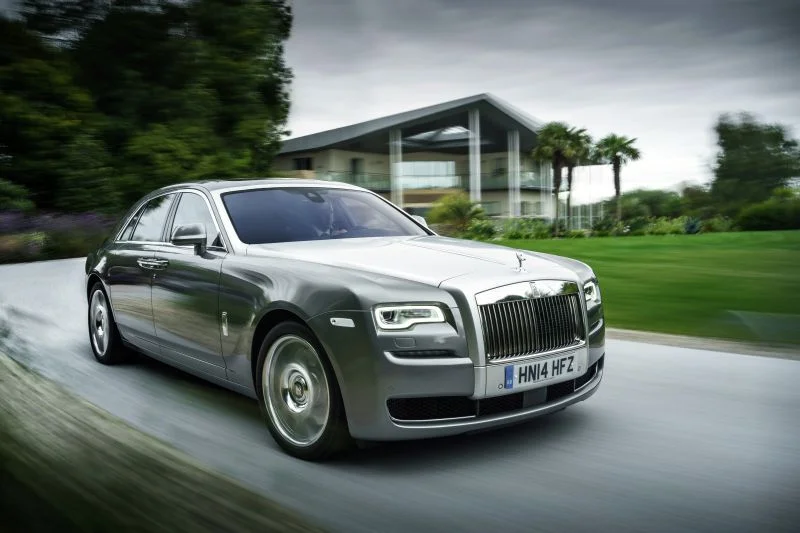 Rolls-Royce Ghost 6.6 V12 (570 Hp) Automatic2014 - 2020 - 1